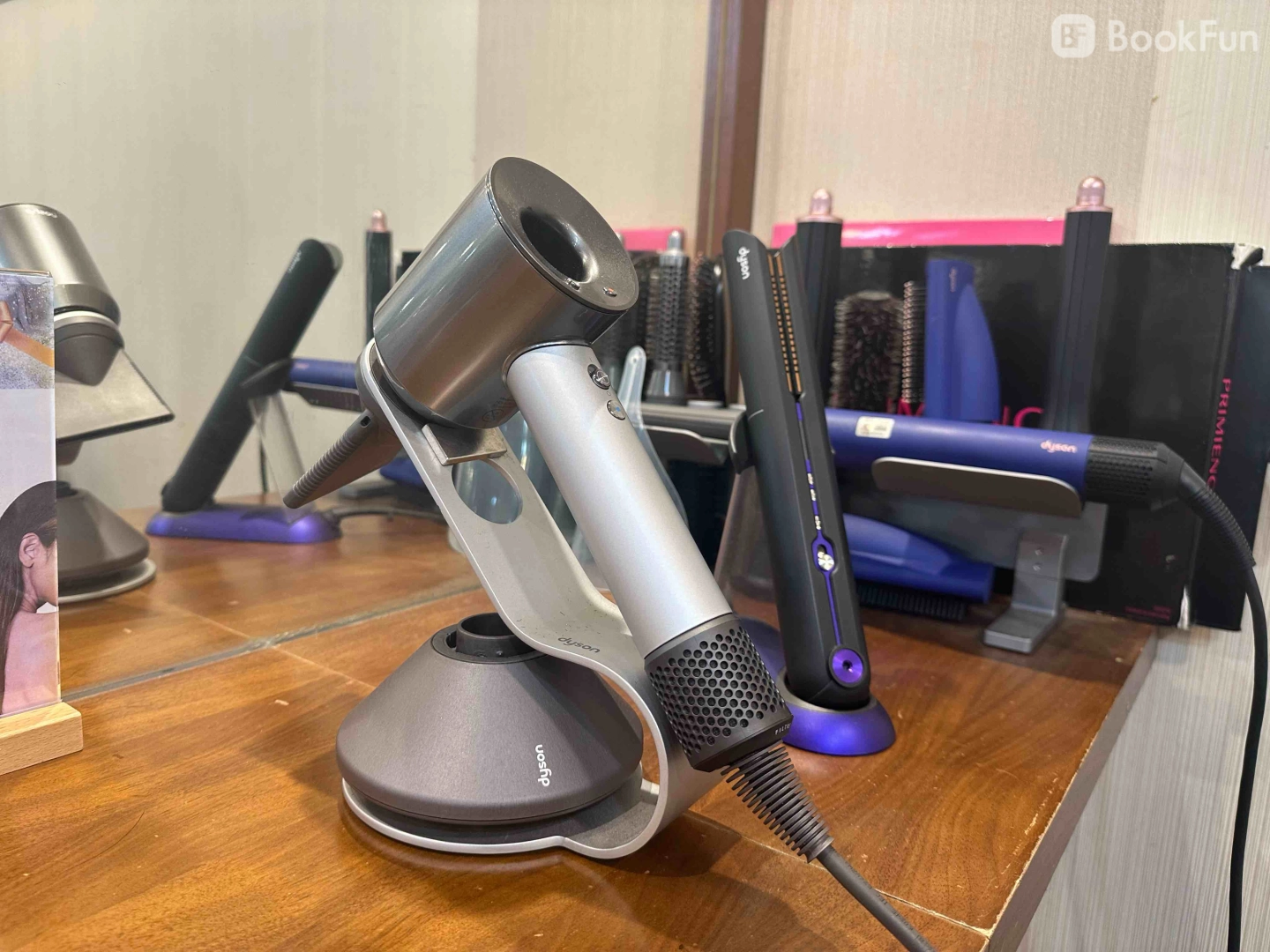 Hair Axis - Professional 髮型屋 Shop in 九龍 | BookFun