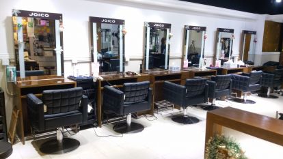 Salon CW