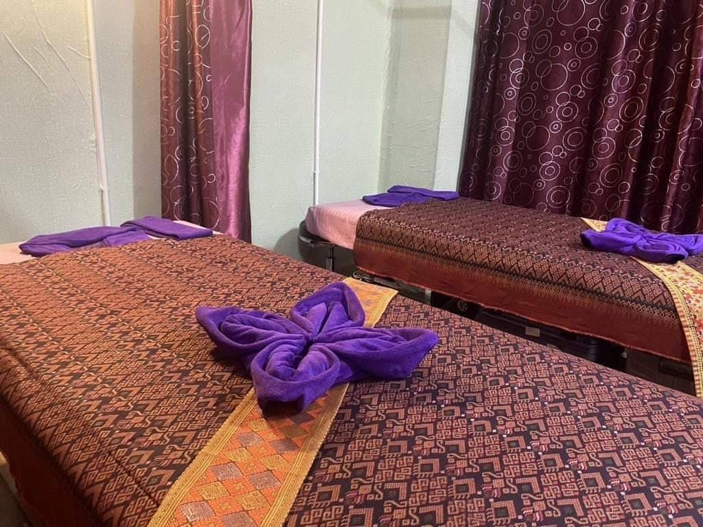 蓮花泰式按摩 (旺角) - Professional 按摩 Shop in 九龍 | BookFun