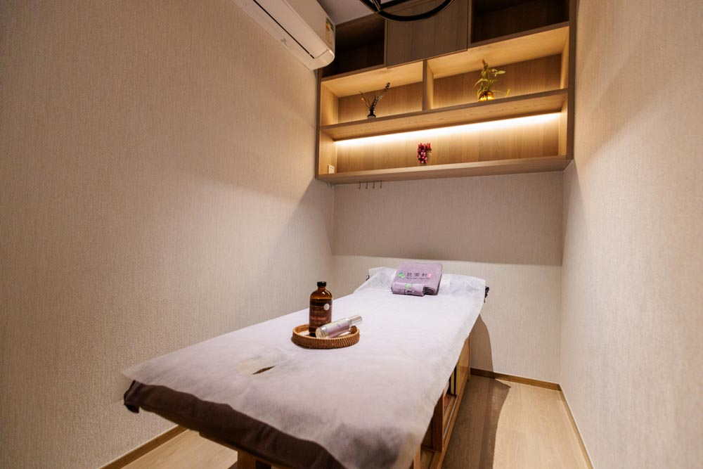 香港島 按摩 | 聽雨軒養生 - 專業服務 | BookFun