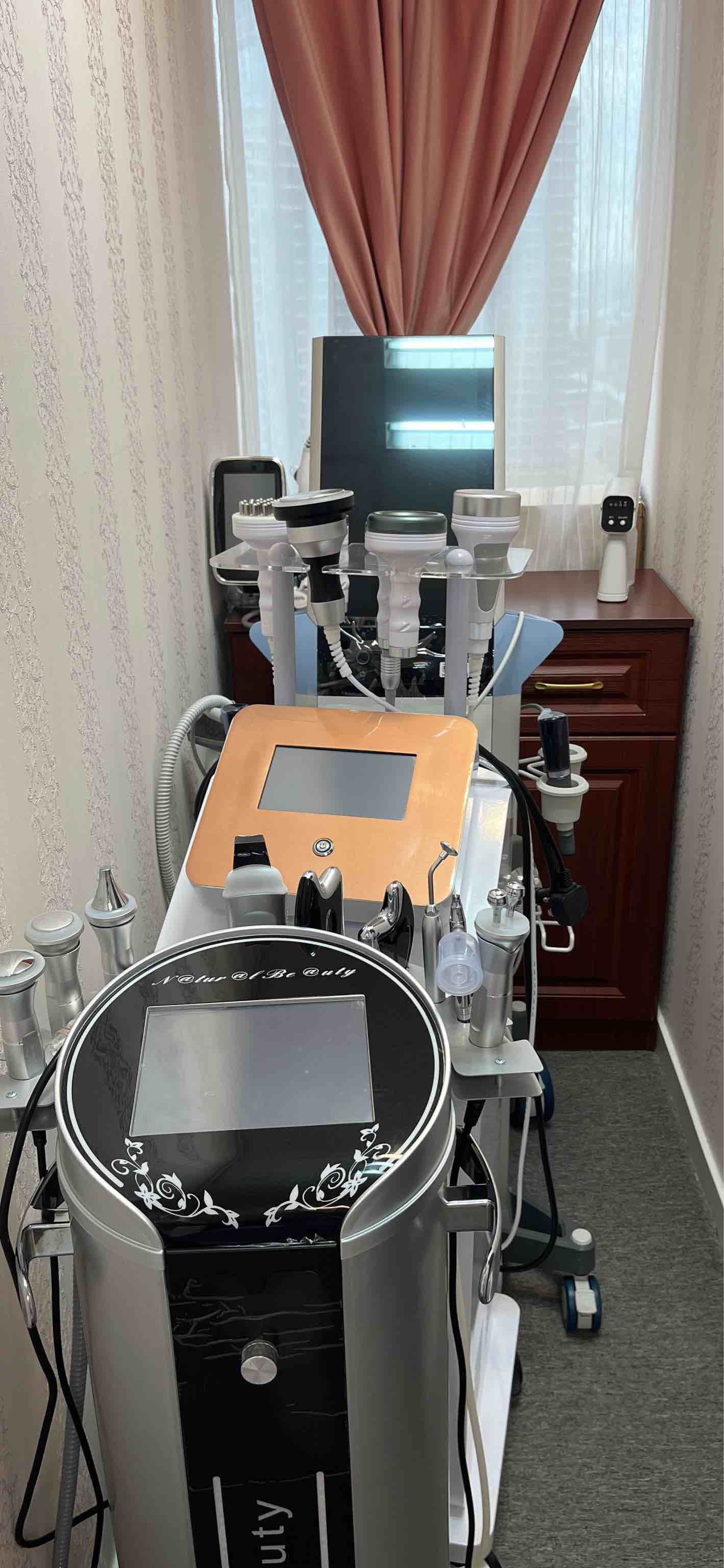 優質 九龍 美容 | 艾優美容護膚中心 - 專業服務 | BookFun