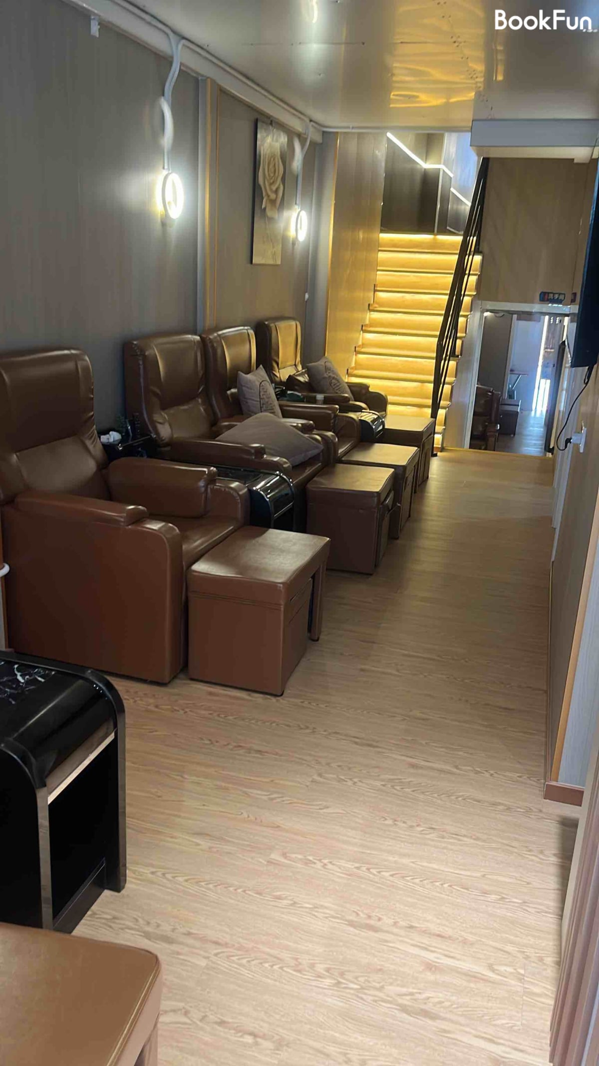 健寧坊 - Professional 按摩 Shop in 香港島 | BookFun